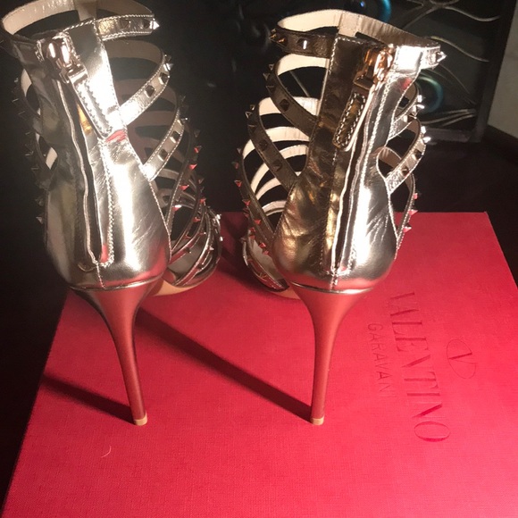 100% REAL Valentino 105mm Lovestuds Caged Sandal - Picture 10 of 16